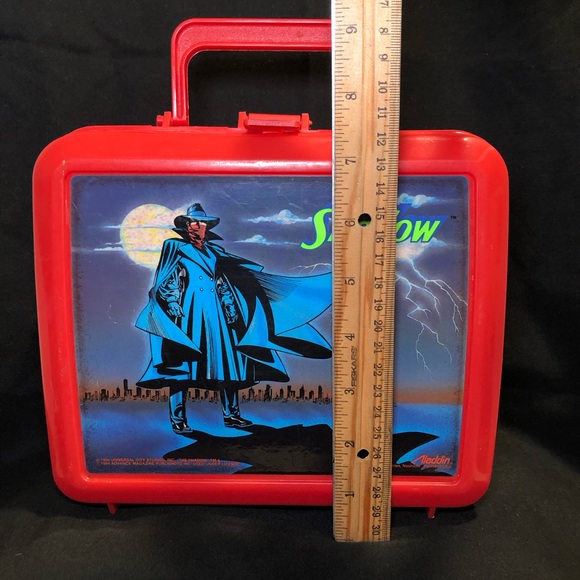 1994 “THE SHADOW” Lunch Box Manufactured by Aladdin Industries, Previously Owned - Picture 9 of 9